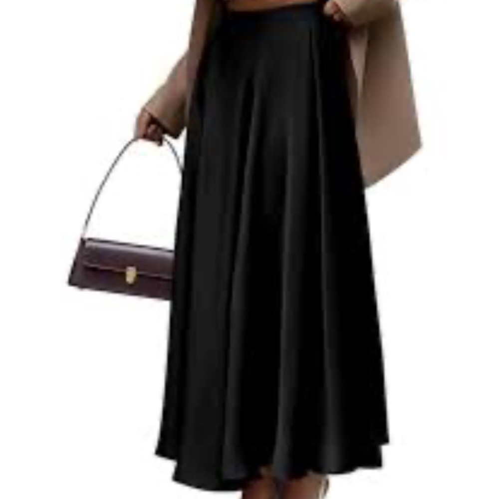 NWNT Alexis SAYsgh Chic A line Black Flared Skirt size 6
